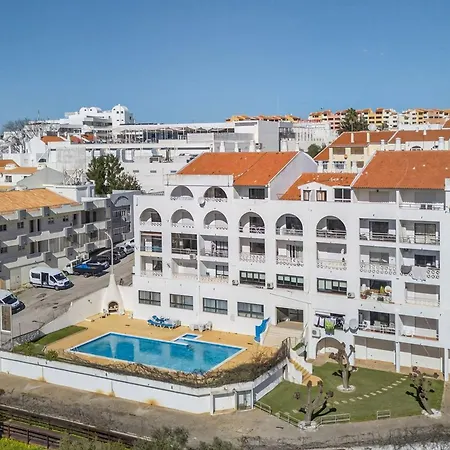 Lejlighed Modern 1bdr Flat With Pool In By Lovelystay